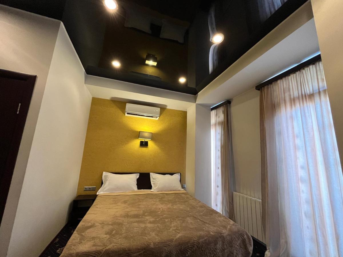 Hotel New Royal Tbilisi Luaran gambar